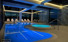 Villa Posh All Suites Hotel & Spa